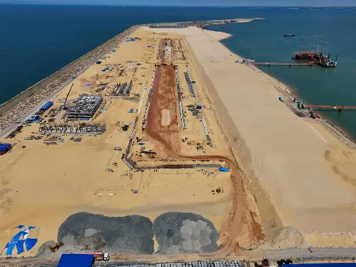 Long pier at CWIT in the Port of Colombo